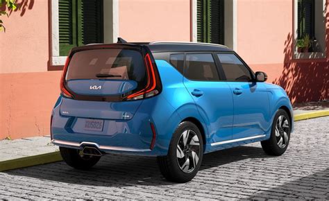 2023 Kia Soul Review, Pricing, and Specs