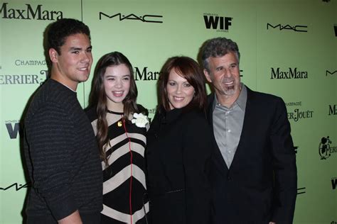 Hailee Steinfeld