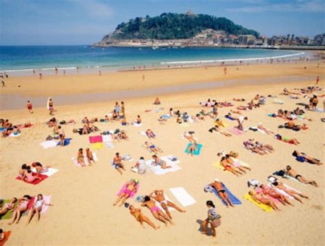 Life's a beach! Spain awarded highest number of Blue Flag beaches in ...