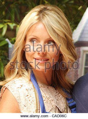 Jun. 03, 2010 - New York, New York, U.S. - Co-host KELLY RIPA poses for ...