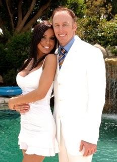 Jeff Garcia's wife Carmella Decesare - PlayerWives.com