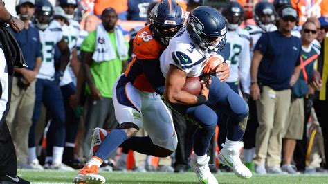 WATCH: Denver Broncos OLB Von Miller records 3 sacks in Week 1