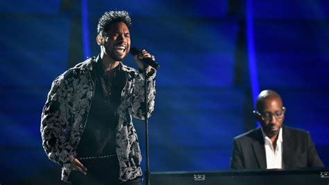 WATCH: Miguel Brings EVERYTHING To His Powerful Michael Jackson Cover At The Grammys... - Capital