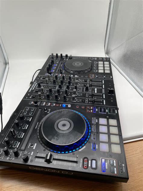 Denon - DJ-MC7000 Set of audio equipment - Catawiki