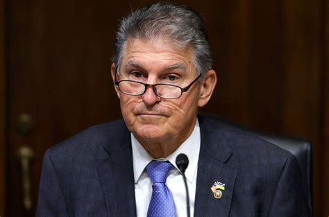 Sen. Joe Manchin, moderate West Virginia Democrat, won't seek reelection - ABC News