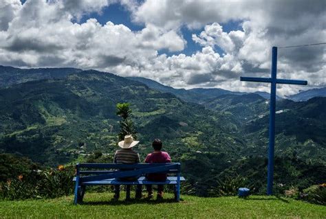 A Journey to Colombia’s Coffee Belt - The New York Times