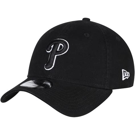 New Era Philadelphia Phillies Black Core Classic Twill 9TWENTY Adjustable Hat