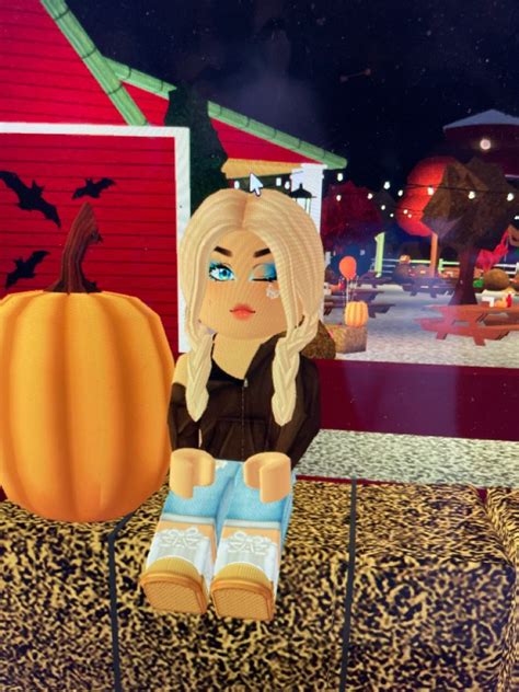 🪦Halloween on roblox 🪦 | Halloween, Roblox, Life