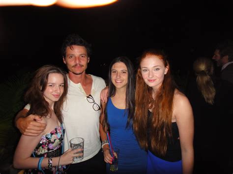 Pedro Pascal, Sophie Turner & fans | Pedro pascal, Pedro, Sophie turner