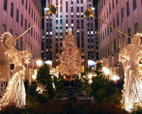 Rockefeller Center | New york christmas, Rockefeller center christmas tree, Holiday tree decorations