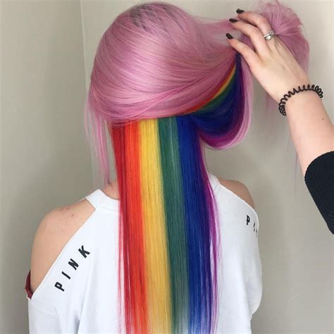 Ideas para pintarte el cabello arcoíris y colorear tu vida