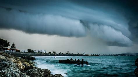 The sky 'exploded': Napier weather bomb causes severe localised flooding - NZ Herald