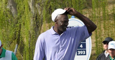 Michael Jordan's golf course fashion faux pas