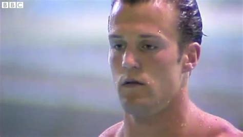 VIDEO: Hollywood star Jason Statham was a DIVER in the 1990 Commonwealth Games - Daily Star