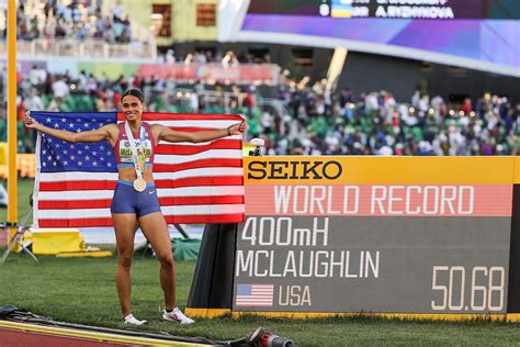 Sydney McLaughlin smashes her 400m hurdles world record to win gold ...