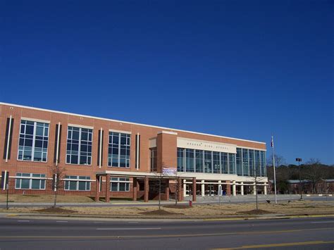 File:Dreher High School front.JPG - Wikimedia Commons