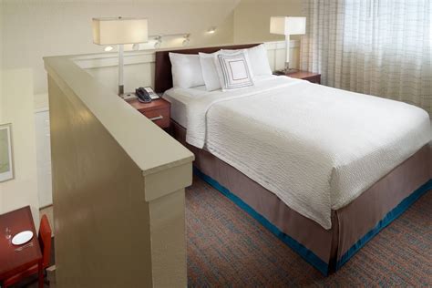 Airport Hotels with Kitchens Nashville, TN | Residence Inn Nashville ...