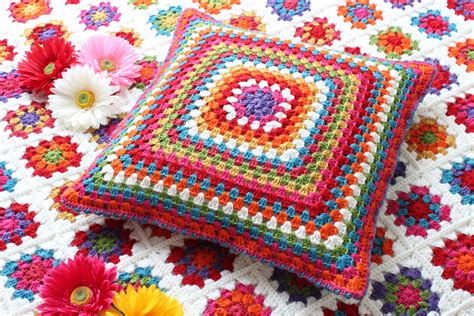 Beautiful Granny Square Inspiration | Beautiful Crochet Stuff