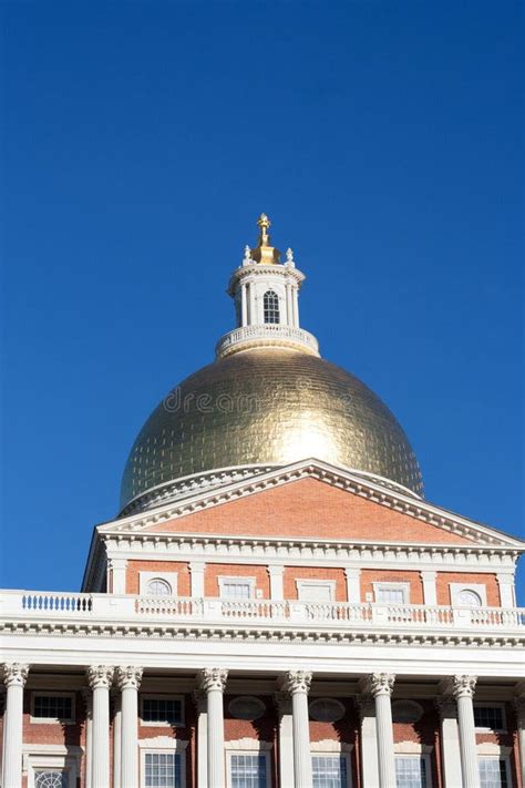 Massachusetts State House Golden Dome Stock Image - Image of massachusetts, capitol: 185242351