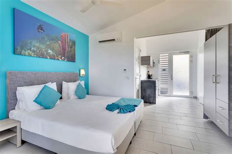 Rooms | Delfins Beach Resort