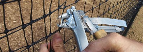 How to Install Polypropylene Deer Fencing using Benner's Poly deer fence installation method ...