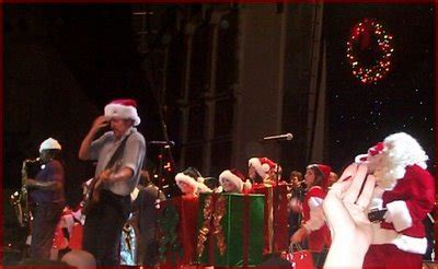 Bruce Springsteen And The E-Street Band- “Santa Claus Is Coming To Town” | slicethelife