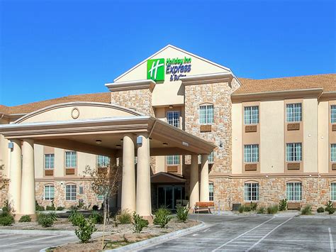 Holiday Inn Express & Suites Pecos - Pecos,