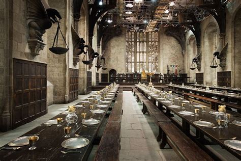 Harry Potter | Henrik Knudsen | Casas de hogwarts, Fotos de harry potter, Hogwarts