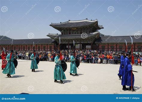 Change of Guard Ceremony, Korea Editorial Stock Photo - Image of asian, clothing: 44529668