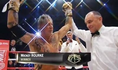 Mickey Rourke WINS BOXING MATCH At 62 - TheCount.com