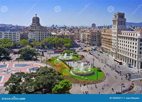 Placa Catalunya in Barcelona, Spain Editorial Photography - Image of ...