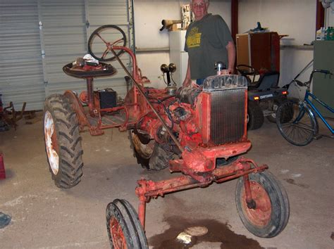 Farmall Cub Hub: Restoring A Farmall Cub