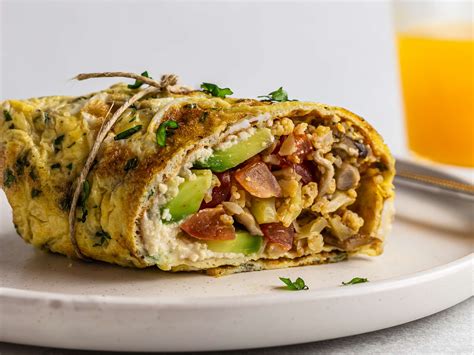 Low carb keto breakfast burrito - Karinokada