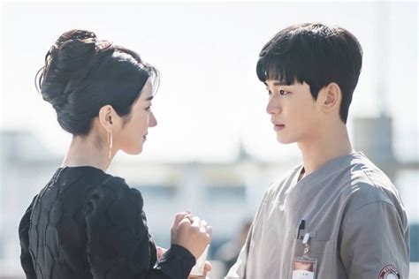 Kim Soo-hyun in It's Okay to Not Be Okay on Netflix – what to expect ...