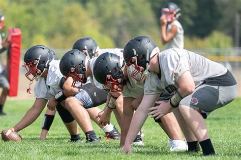 Experienced line leads Toledo into season | The Daily Chronicle