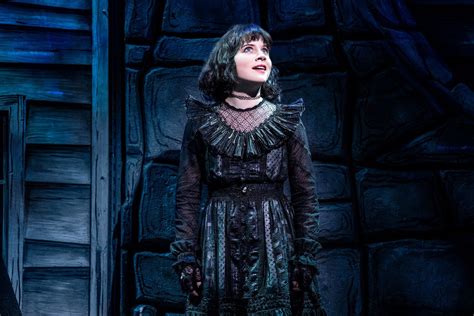 Elizabeth Teeter Discusses Beetlejuice, Broadway Family, and Show Day Schedule — OnStage Blog