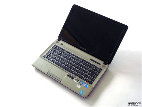 Review Lenovo IdeaPad Z360 Notebook - NotebookCheck.net Reviews