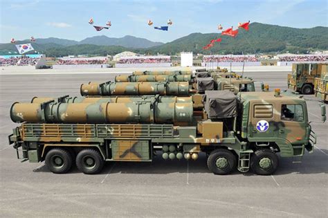 Corea del Sur exhibe el Spike NLOS y Hiumu-2/3 en desfile militar ...