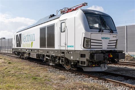 Siemens Mobility receives approval for Vectron Dual Mode | Railway International