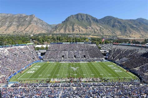 Best College Football Stadiums 2023: Ranking the NCAA Best and Biggest Stadiums