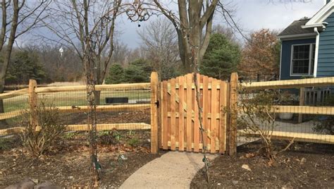 How To Make The Most Of A Split Rail Fence On Your Backyard