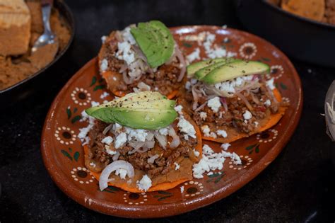 Tostadas de Picadillo - Chef en proceso