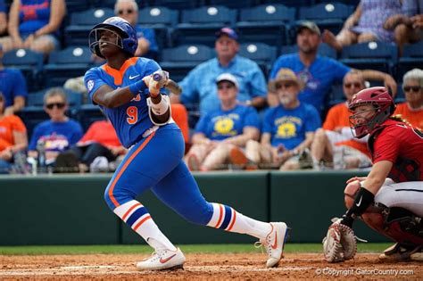 Florida Gators softball defeats South Carolina on senior day | GatorCountry.com