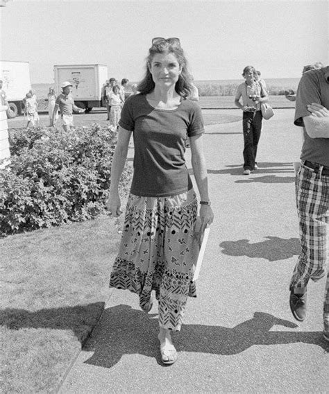 Pin by Cerenia Vessey on Jacqueline Kennedy Onassis | Jackie kennedy, Maxi skirt boho ...