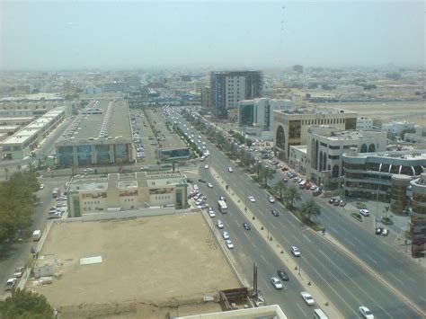 File:Tahlia Street Jeddah Saudi Arabia.JPG - Wikipedia