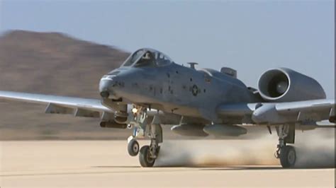 US Air Force A-10 Thunderbolt II/Warthog - YouTube