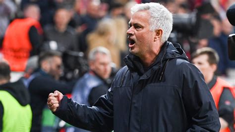 Mourinho: “I have an incredible team that deserves something special” - AS Roma