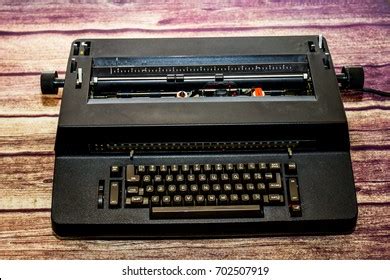 Vintage Electric Typewriter Stock Photo 702507919 | Shutterstock