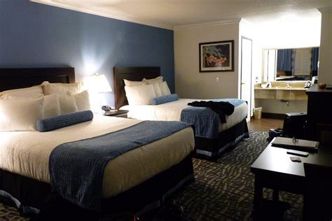 Regency Inn Los Angeles Rooms: Pictures & Reviews - Tripadvisor