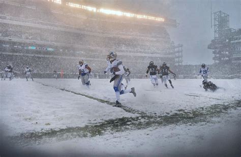 NFL snow games photos: Most memorable moments in history - Sports ...